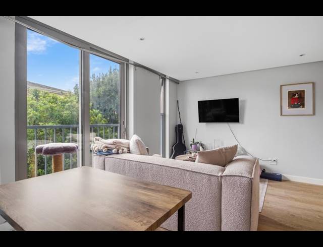 1 BEDROOM APARTMENT FOR SALE IN CLAREMONT UPPER
